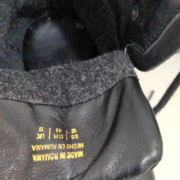 Waterproof lace up boots - Picture 5 of 10